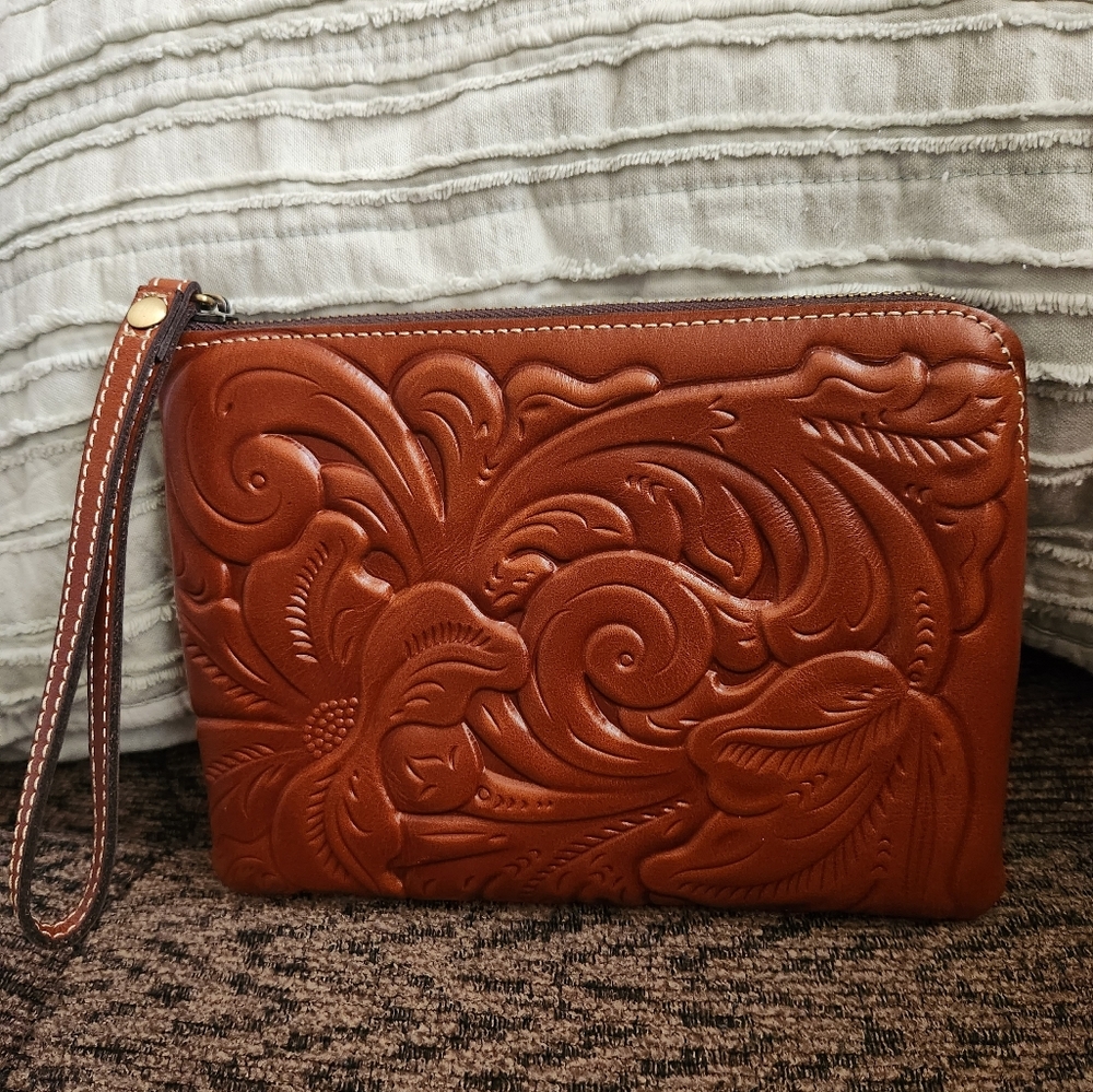 Patricia Nash Wristlet